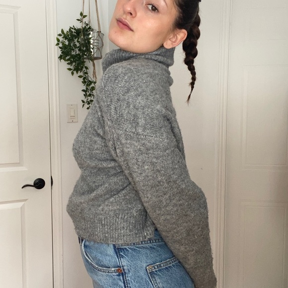 Turtle neck top - Picture 3 of 6